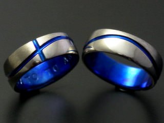 チタン製甲丸結婚指輪ブルーライン