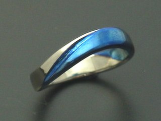 チタンの結婚指輪デザイン