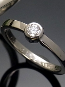 チタン婚約指輪