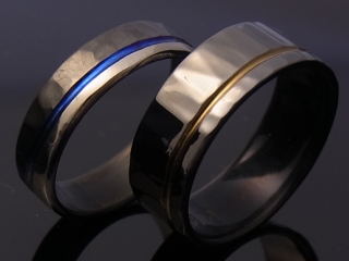 ブラックチタンの結婚指輪