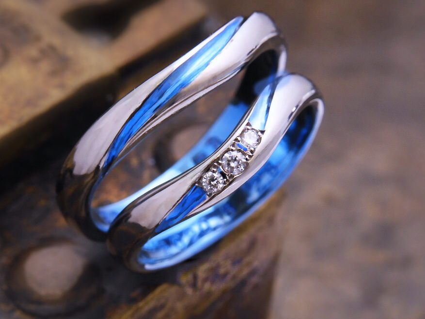 青の結婚指輪