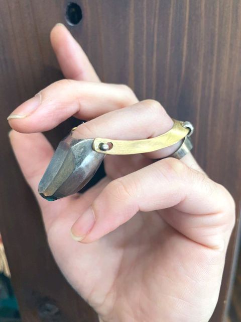 自由に動くスチームパンク義指